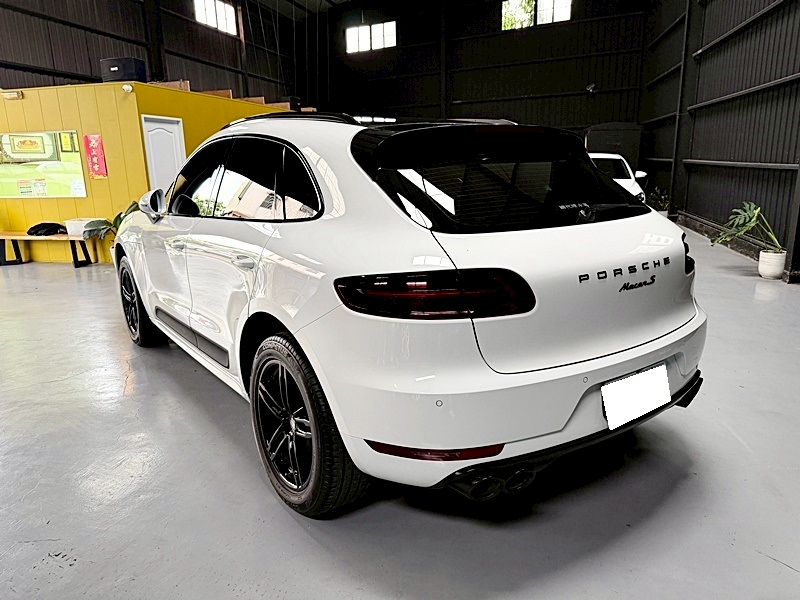 2015 PORSCHE MACAN 白 中古車實車細節 2｜百度汽車