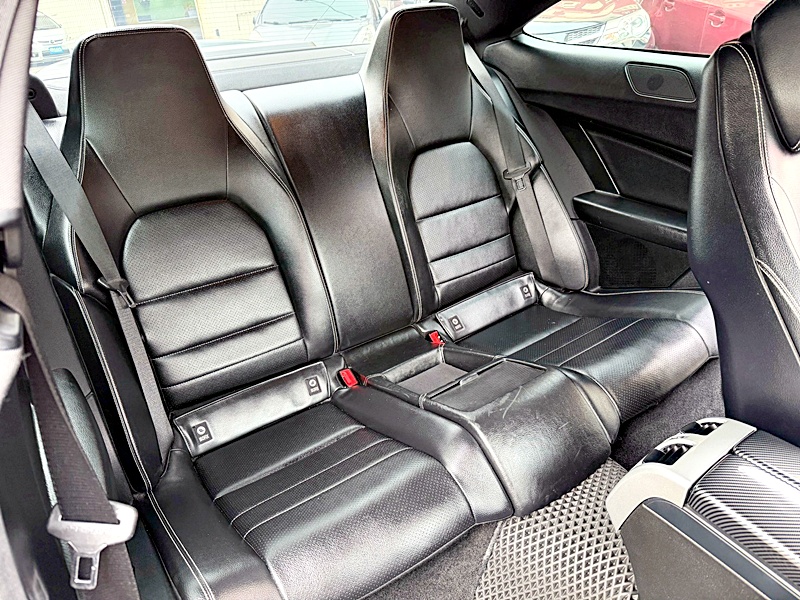 2011 BENZ C180 Coupe 黑 中古車實車細節 8｜百度汽車