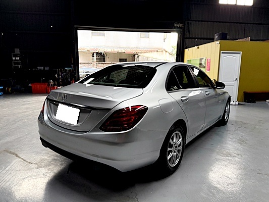 2016 BENZ C180 銀 中古車實車細節 4｜百度汽車