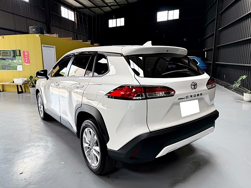 2022 Toyota Corolla Cross 白 中古車實車細節 2｜百度汽車