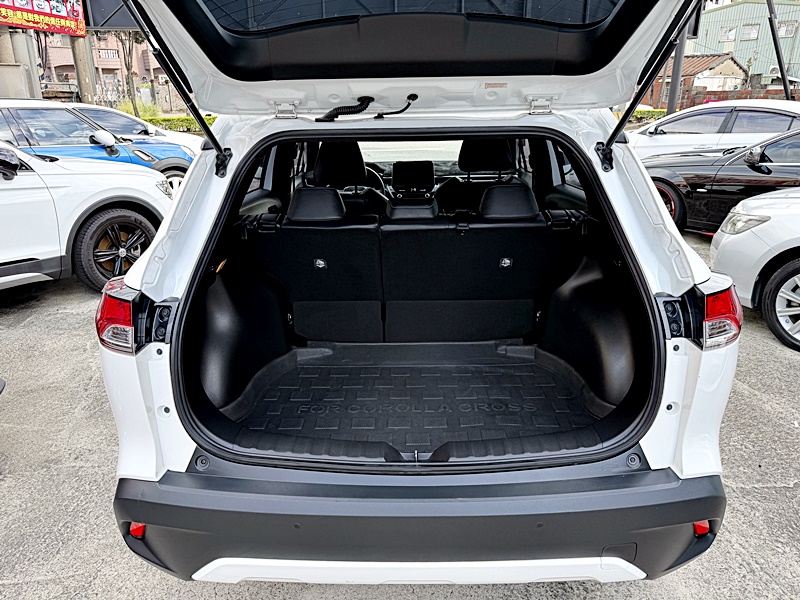 2022 Toyota Corolla Cross 白 中古車實車細節 16｜百度汽車
