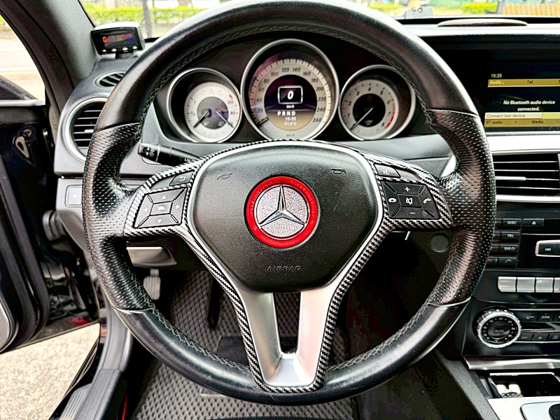 2011 BENZ C180 Coupe 黑 中古車實車細節 9｜百度汽車
