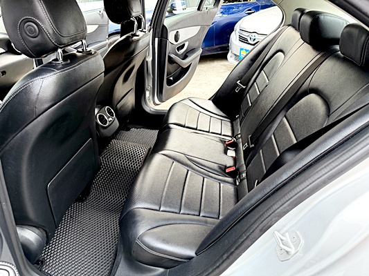 2016 BENZ C180 銀 中古車實車細節 6｜百度汽車
