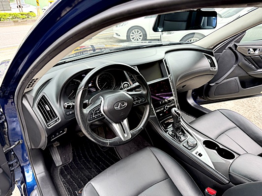 2018 INFINITI Q50 藍 中古車實車細節 5｜百度汽車