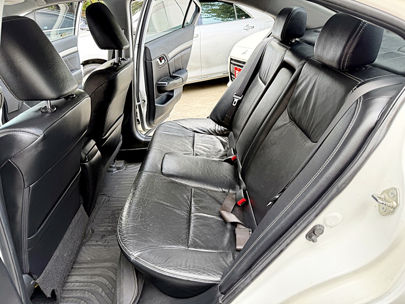 2012 Honda Civic K14 白 中古車實車細節 6｜百度汽車