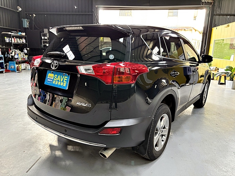 2015 TOYOTA RAV4 黑 中古車實車細節 4｜百度汽車