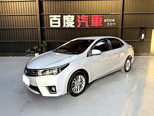 2014 TOYOTA ALTIS 銀 中古車外觀封面｜百度汽車