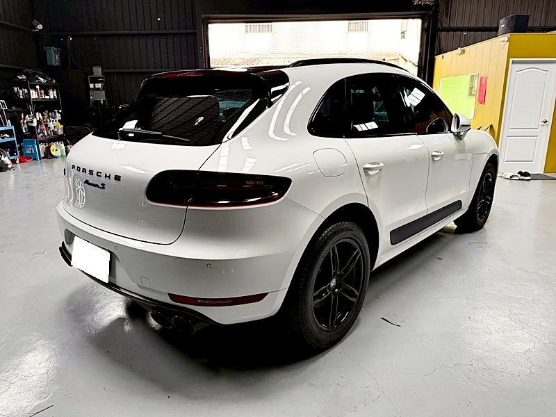 2015 PORSCHE MACAN 白 中古車實車細節 4｜百度汽車
