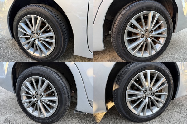 2014 TOYOTA ALTIS 銀 中古車實車細節 18｜百度汽車