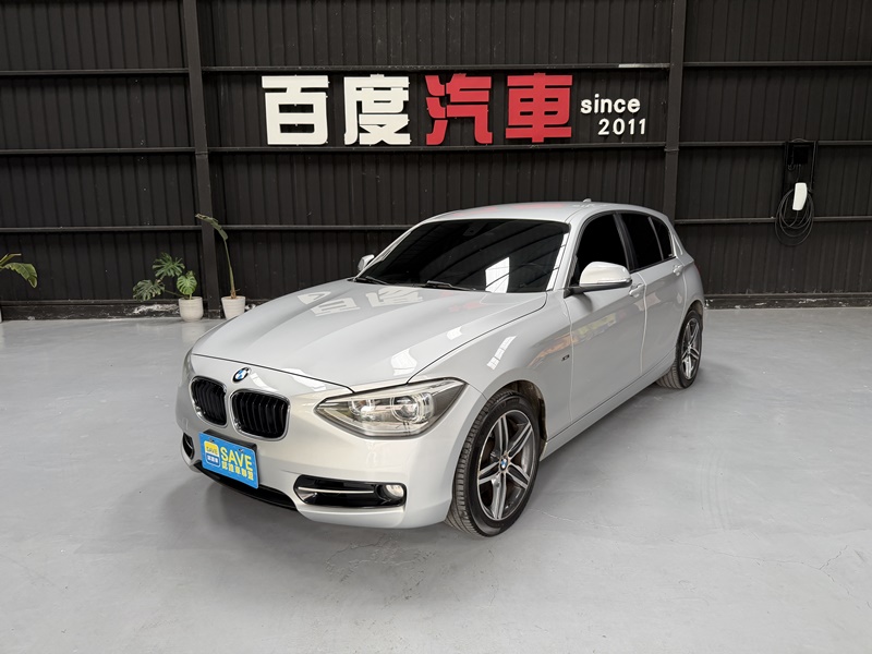 2013 BMW 118i 銀 中古車外觀封面｜百度汽車