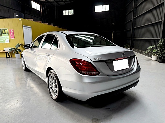2016 BENZ C180 銀 中古車實車細節 2｜百度汽車