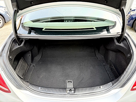 2016 BENZ C180 銀 中古車實車細節 17｜百度汽車