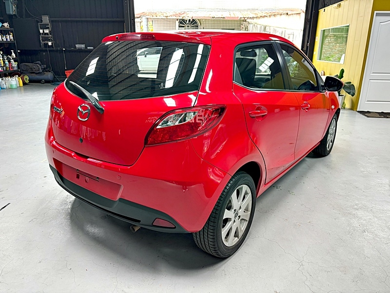 2014 MAZDA MAZDA2 紅 中古車實車細節 4｜百度汽車