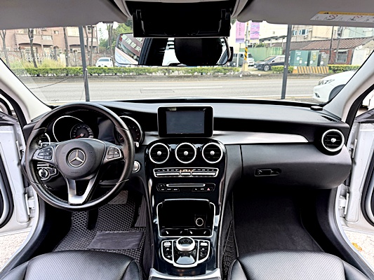 2016 BENZ C180 銀 中古車實車細節 13｜百度汽車