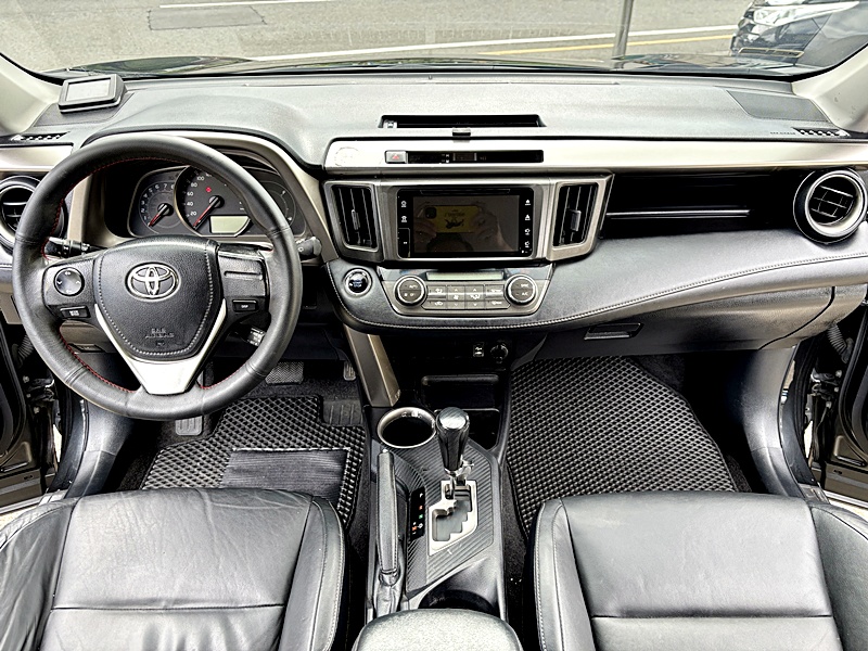 2015 TOYOTA RAV4 黑 中古車實車細節 14｜百度汽車