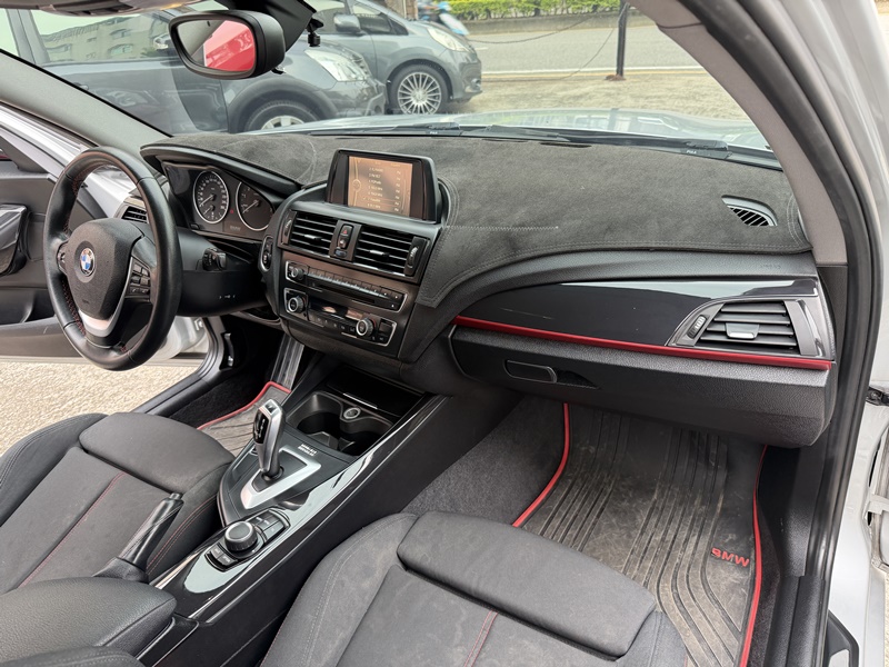 2013 BMW 118i 銀 中古車實車細節 7｜百度汽車