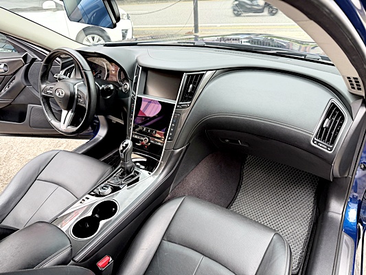 2018 INFINITI Q50 藍 中古車實車細節 7｜百度汽車