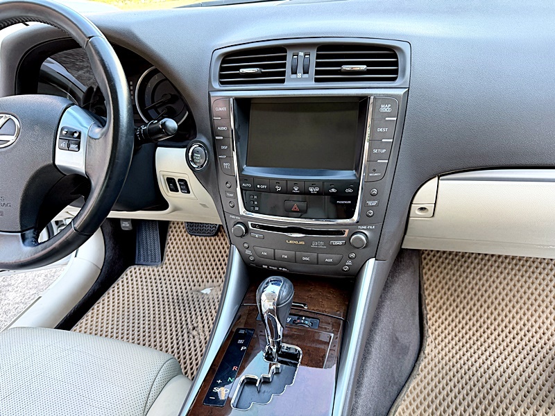 2010 Lexus is250 白 中古車實車細節 10｜百度汽車
